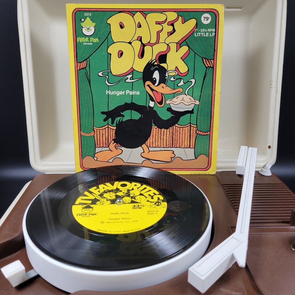 Daffy Duck Hunger Pains 2313 Little LP 33 1/3 RPM Vinyl Peter Pan Records